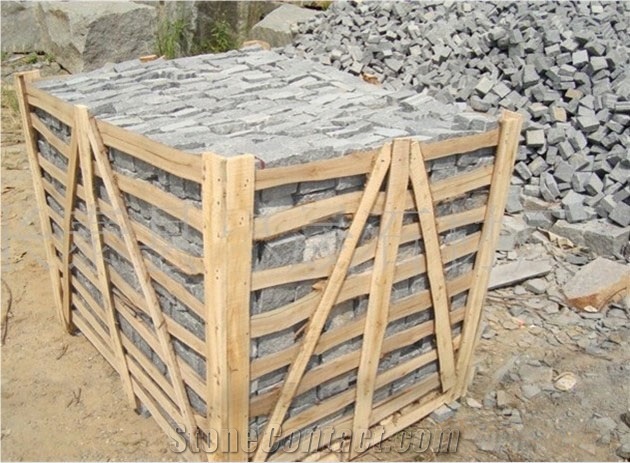 G654 Black Granite Cubic Stone