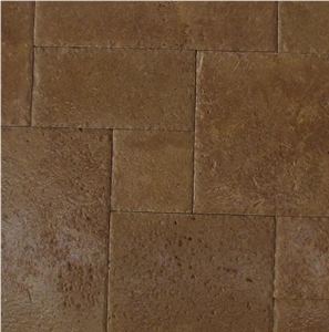 Noce Travertine Tile Pattern