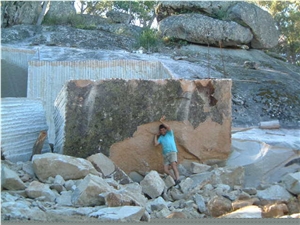 New England Beige Granite Blocks, New Engl ,Beige Granite Block