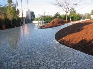 Apricena Bronzetto Pavement, Beige Limestone