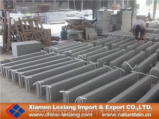 Padang Dark Natural Stone Flamed Curbstone Black G, G654 Black Granite Curbstone