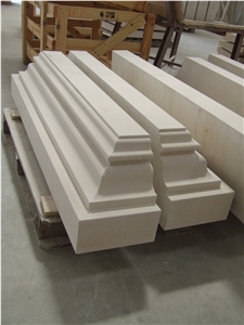 Roche De Montagne, Creme Moleanos Moldings, Beige Limestone Building, Walling