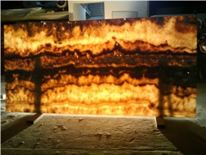Translucent Tiger Vein Onyx Glass Panel