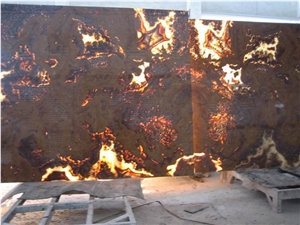 Translucent Tiger Vein Onyx Glass Panel