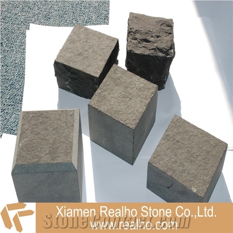 Absolute Black Basalt Natural Split Paver Stone