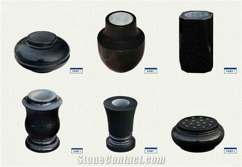 Monumental Urns, Vases