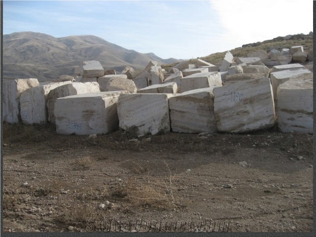 Persian Cream Travertine Blocks, Beige Travertine, Beige Classic Travertine Block