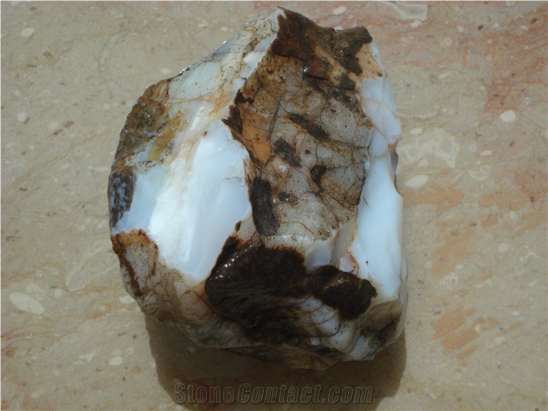 Agate-Chalcedony