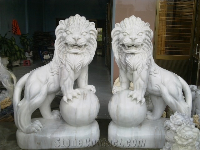 White Marble Lions Statues