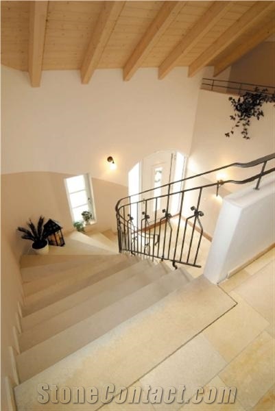 Solnhofen Stone Staircase, Beige Limestone Staircase