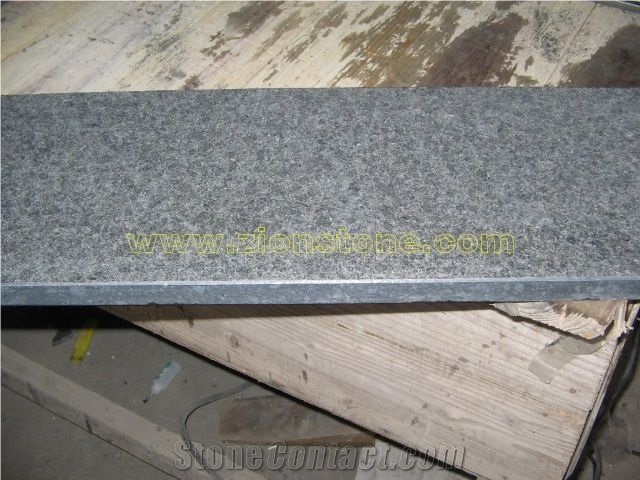 G684 Black Basalt Steps