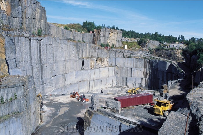 Lundhs Blue Pearl Granite Blocks