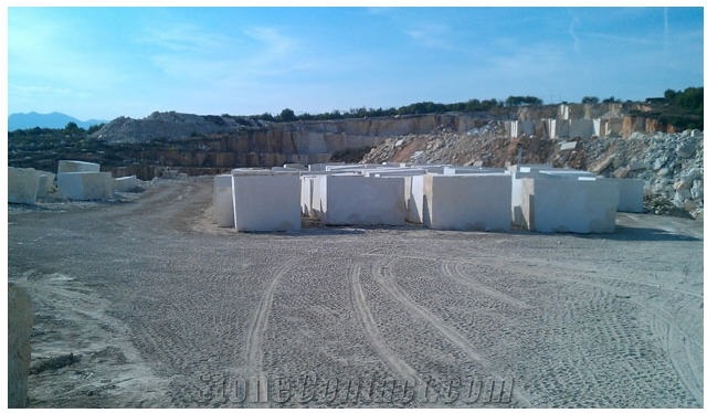 Vratza Limestone Blocks., Kremena Limestone Block