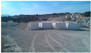 Vratza Limestone Blocks., Kremena Limestone Block