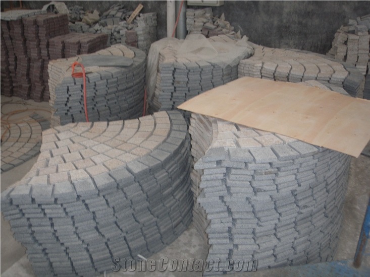 Cobble Stone Pink Granite Paving Stone