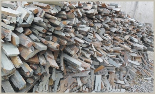 Rusty Loose Wall Stone