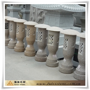 Old Story Garden Stone Lanters, Yellow Granite Lanterns, Lamps