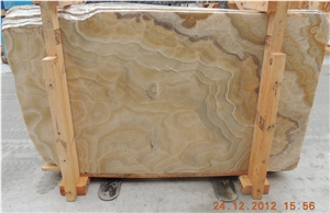 Green with Yellow Vein Onyx Slabs