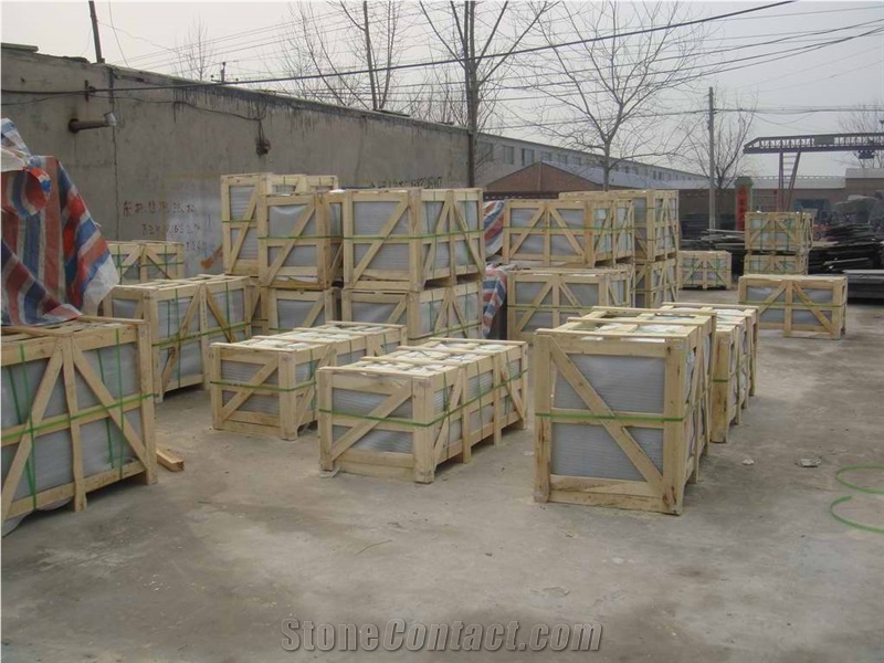 Strong Wooden Crate Packing