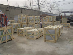 Strong Wooden Crate Packing
