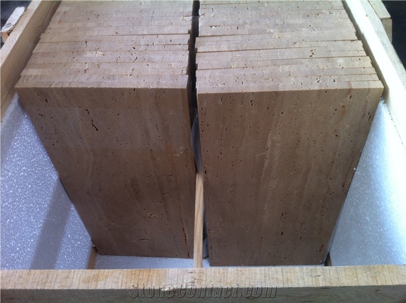 Classic Travertine Vein Cut