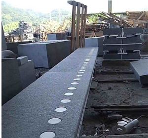 G684 Black Granite Block Stair