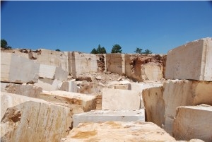 Kutahya Travertine Block, Turkey Red Travertine