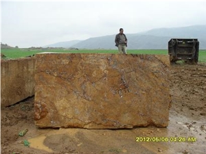 SIVAS YELLOW TRAVERTINE BLOCKS, Mystic Gol Yellow Travertine Block