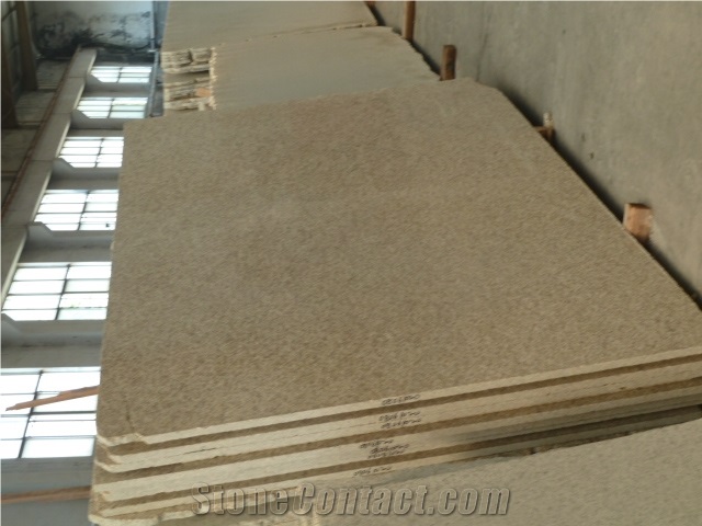 G3750 Yellow Rust Granite Slabs