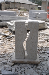 G682 Yellow Granite Pillar