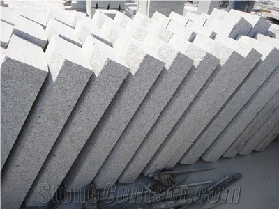 G341 Grey Granite Kerbstone