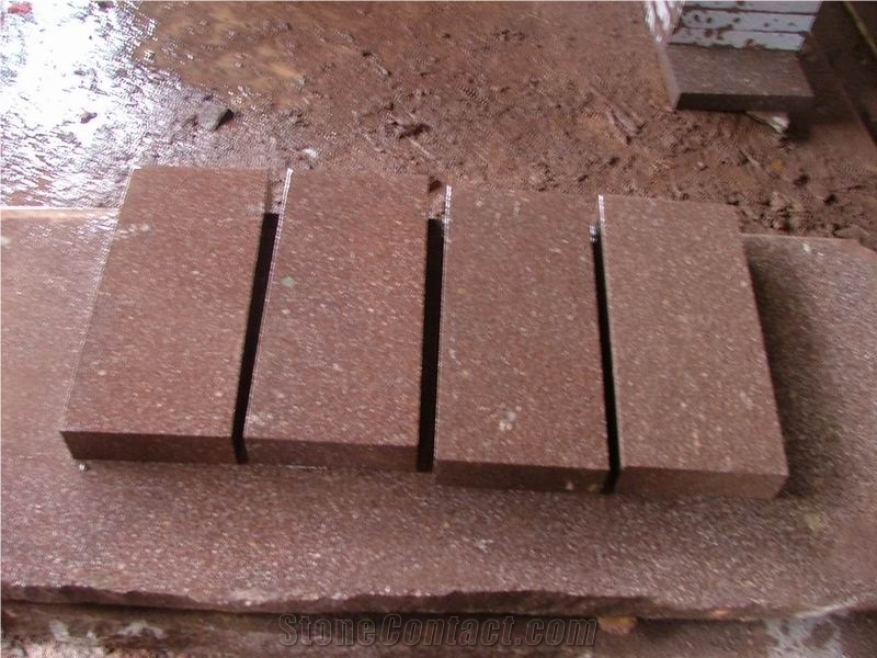 Red&Green Porphyry Granite Paving Stone