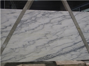 Montclair Danby, Montclair Mariposa Marble Slabs