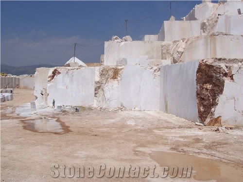 Burdur Beige Marble Blocks