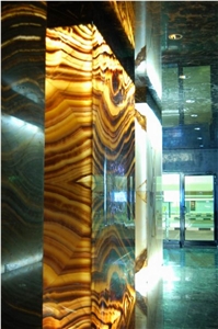 Backlit Onxy Glass Backdrop (J101)