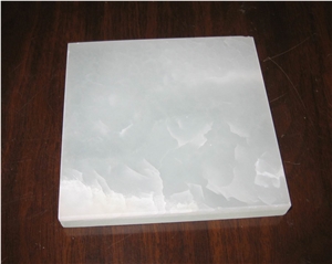 Backlit White Onyx Bar Top (J067)