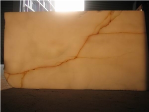 Backlit White Onyx Bar Top (J067)