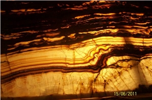 Tiger Vein Onyx Countertop (J06)