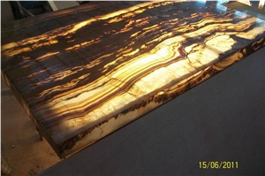 Tiger Vein Onyx Countertop (J06)
