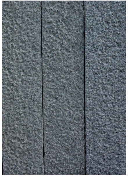 Dark Grey Granite Palisade