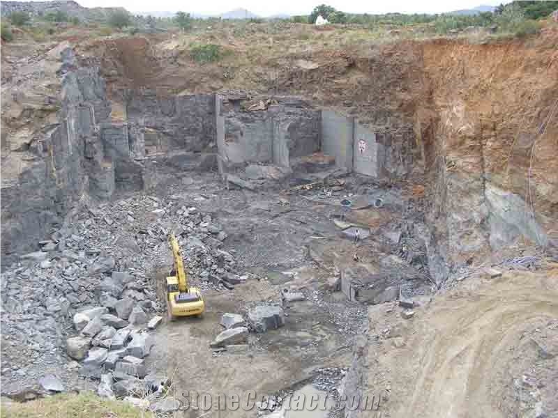 Absolute Black Granite Blocks, India Black Granite