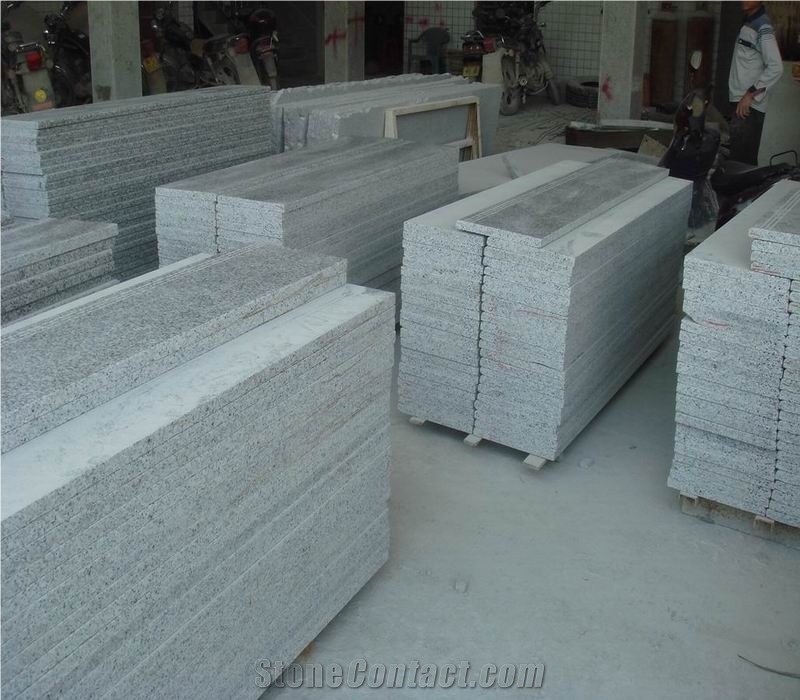 G640 Granite Step, Riser