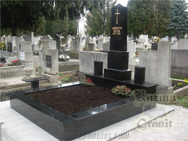Zimbabwe Black Monument and Obelix, Nero Zimbabwe Black Granite