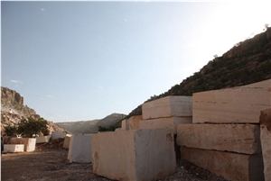 Silkway Beige Marble Blocks