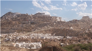 Dehbid Beige Marble Blocks