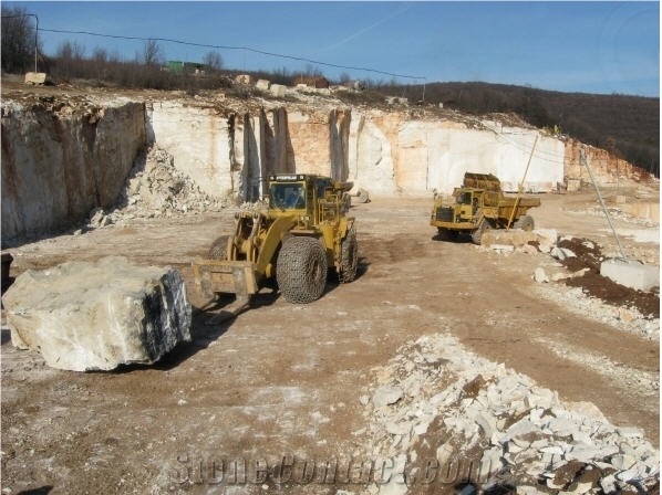 Vratza Limestone Blocks, Bulgaria Beige Limestone