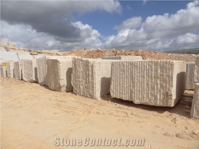 Semi Rijo Rosal, Rijo Rosal Limestone Block