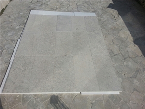 Transylvania V Gray Light - Grey Limestone Tiles