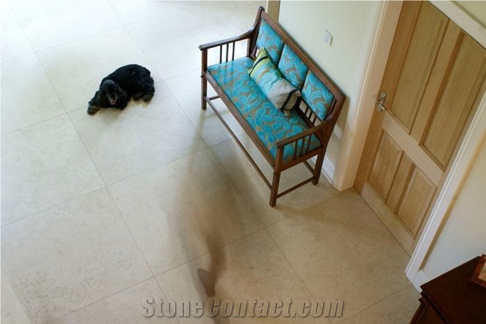 Moleanos RV Floor Tiles, Moleanos Beige Limestone