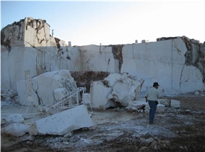 Eva Cream Marble Blocks, Turkey Beige Marble